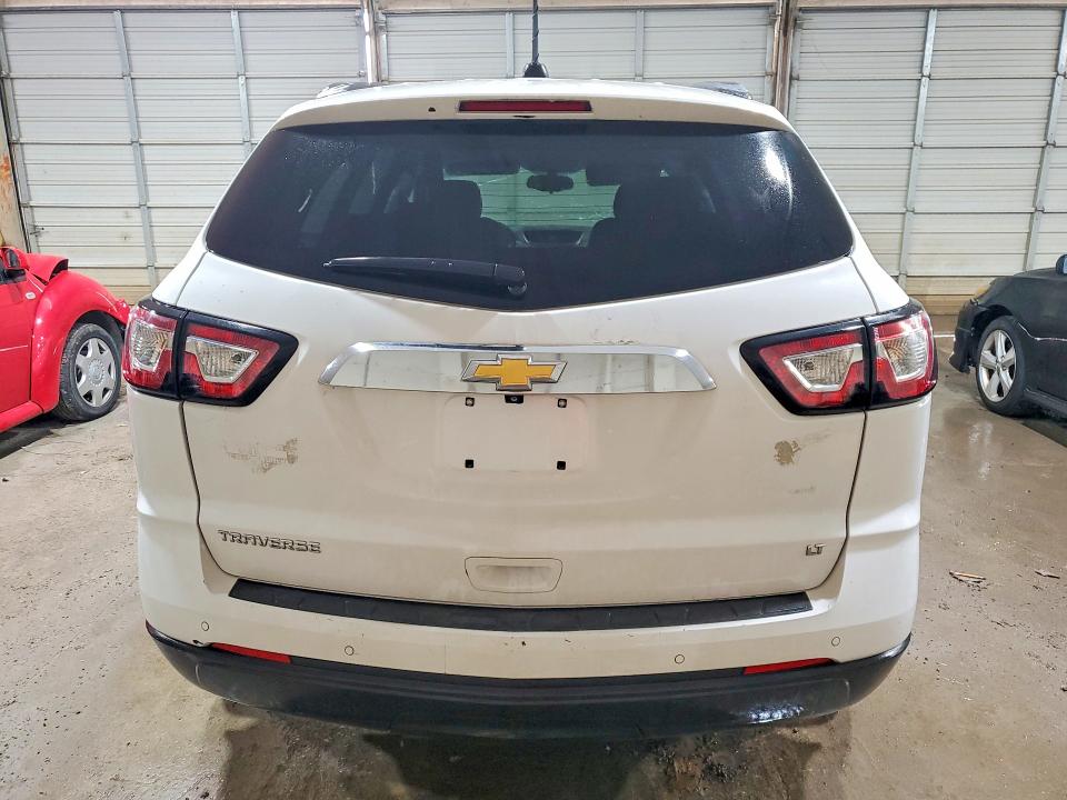 Photo 6 from auction – 2017 CHEVROLET TRAVERSE with VIN 1GNKRGKD0HJ201241