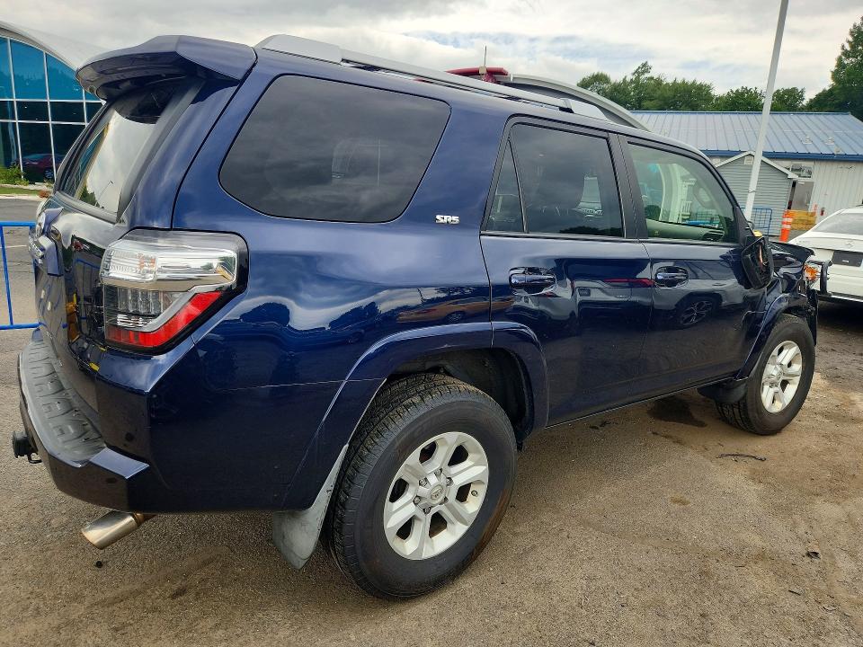 Photo 3 from auction – 2016 TOYOTA 4RUNNER with VIN JTEBU5JR4G5326786