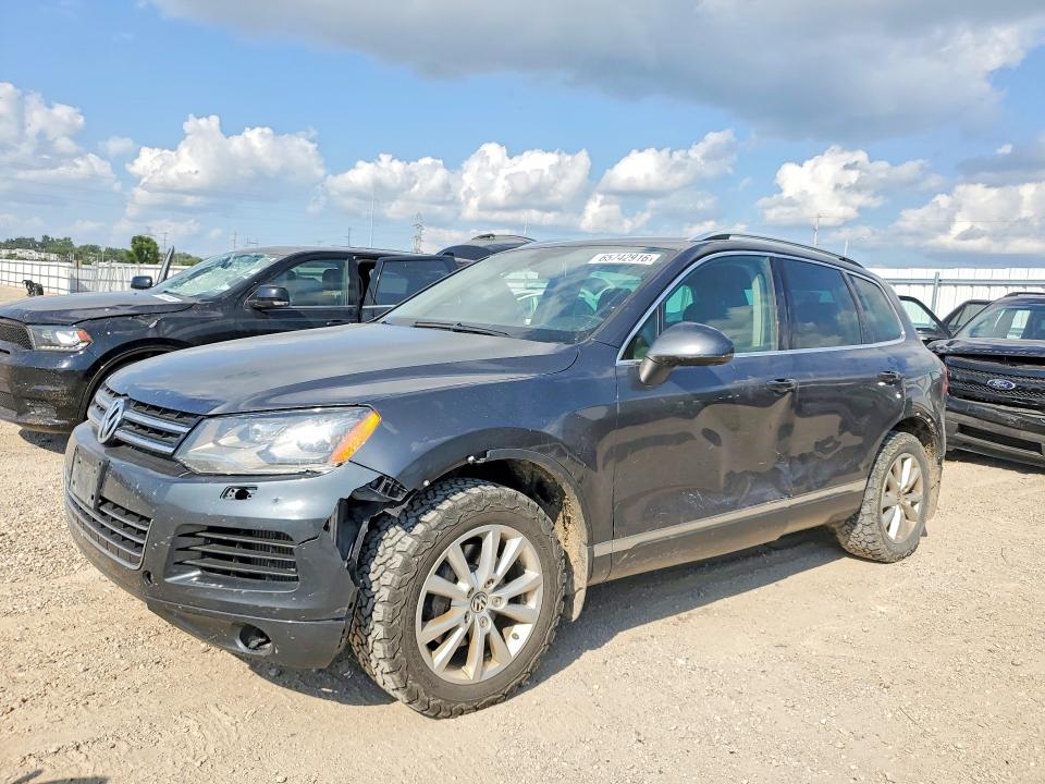 2014 VOLKSWAGEN TOUAREG - Търг №65742916