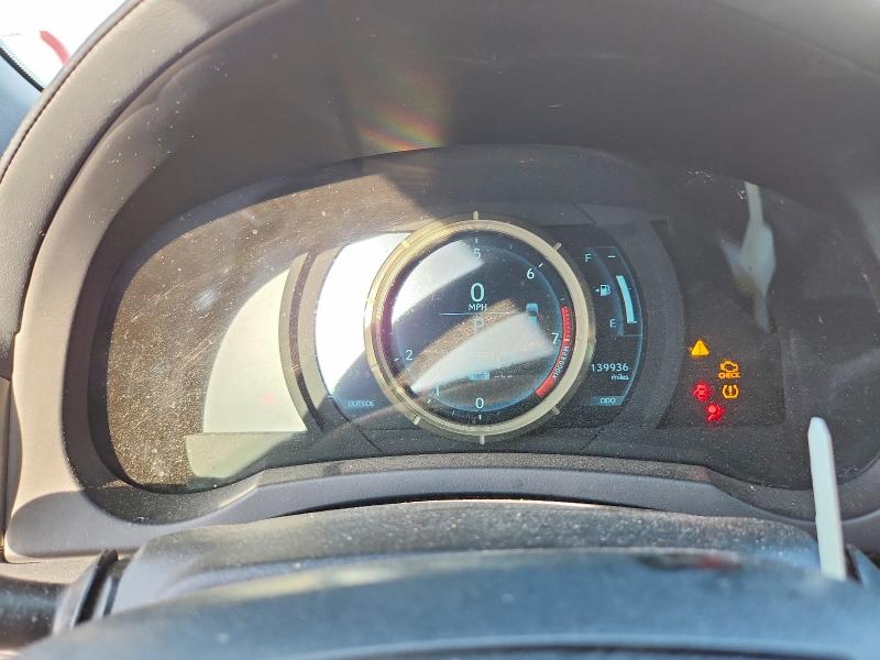Photo 9 from auction – 2015 LEXUS IS with VIN JTHCF1D25F5015990