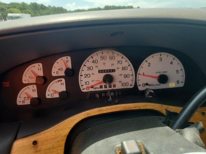 Photo 9 from auction – 1998 FORD F150 with VIN 2FTRX07L5WCA92470