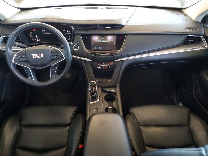 Photo 8 from auction – 2017 CADILLAC XT5 with VIN 1GYKNDRSXHZ296958