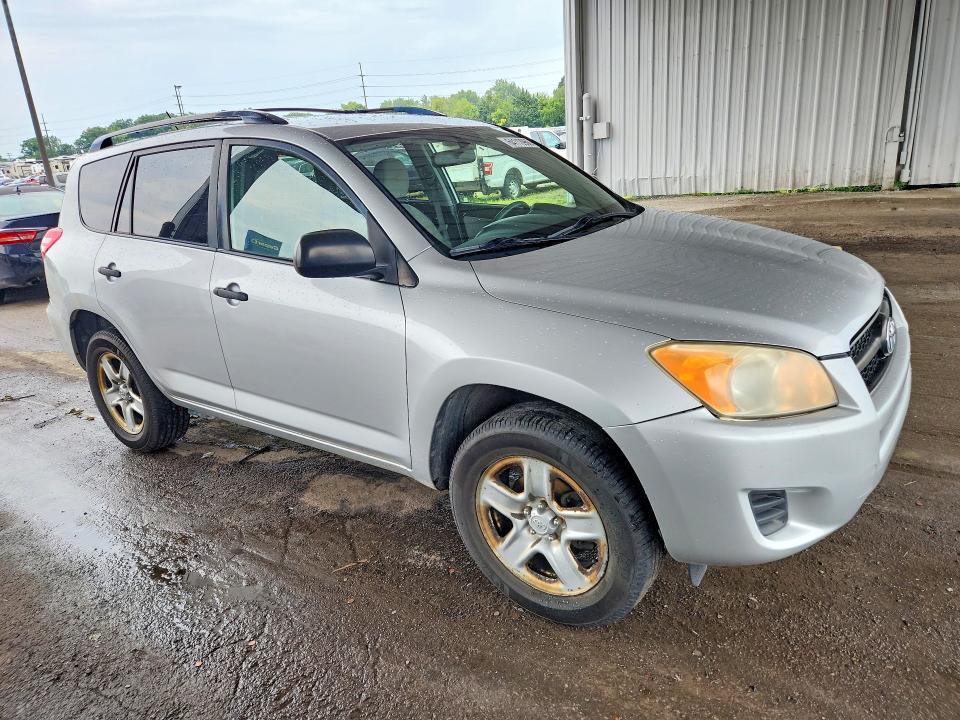 Photo 4 from auction – 2010 TOYOTA RAV4 with VIN JTMBK4DVXAD017740