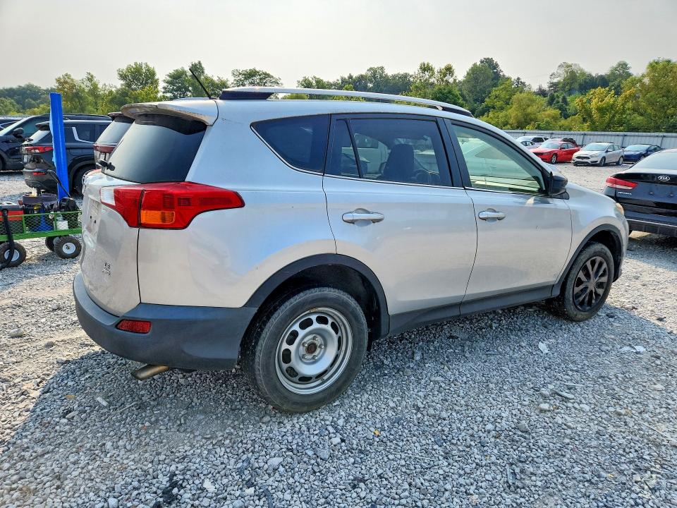 Photo 3 from auction – 2014 TOYOTA RAV4 with VIN JTMBFREVXED049433