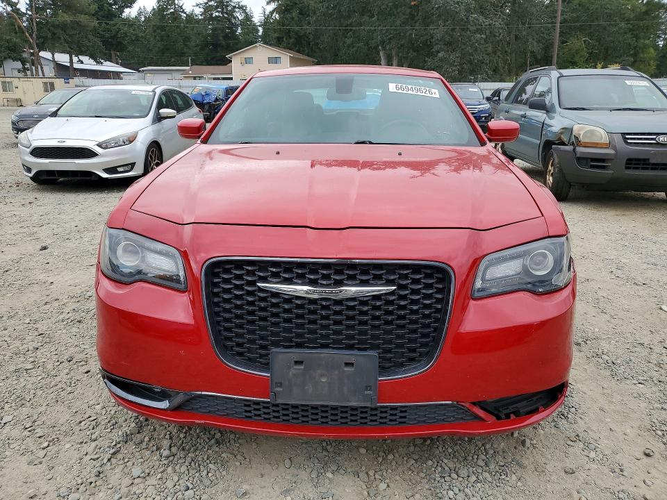 Foto 5 de la subasta – 2016 CHRYSLER 300 con VIN 2C3CCABGXGH220289