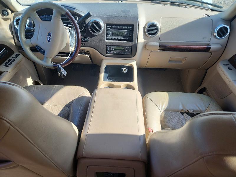 Photo 8 from auction – 2006 FORD EXPEDITION with VIN 1FMFU19506LA72290