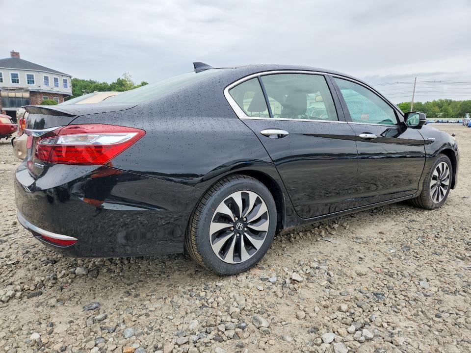 Photo 3 from auction – 2017 HONDA ACCORD with VIN JHMCR6F56HC003857