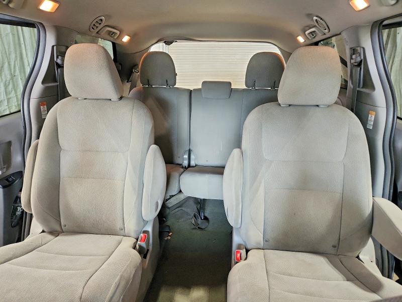 Photo 10 from auction – 2015 TOYOTA SIENNA with VIN 5TDZK3DC2FS674969