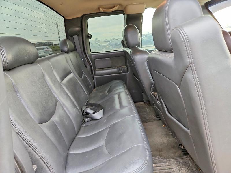 Photo 10 from auction – 2003 GMC NEW SIERRA with VIN 2GTEK19T831251599