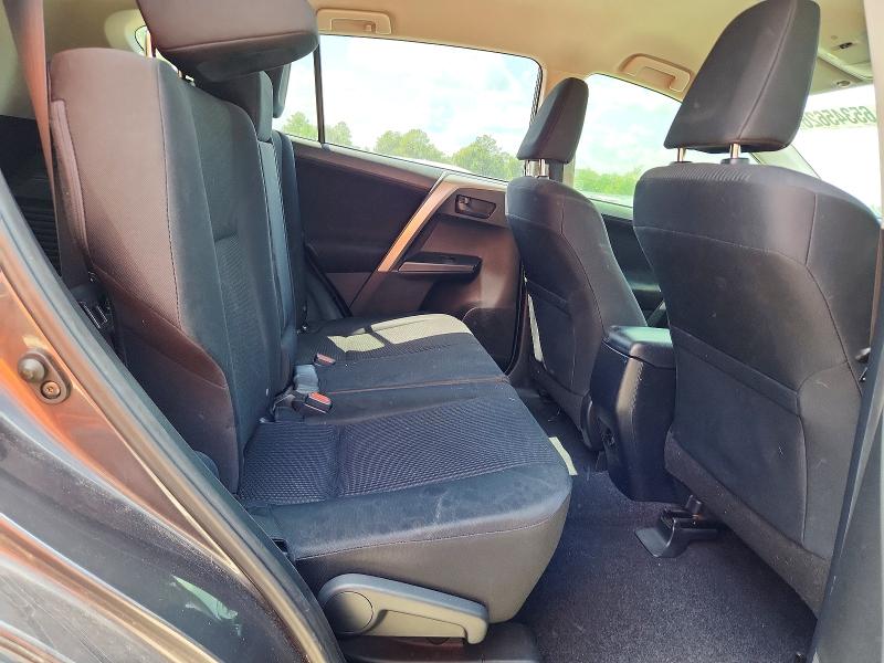 Photo 11 from auction – 2017 TOYOTA RAV4 with VIN JTMZFREV5HJ702271