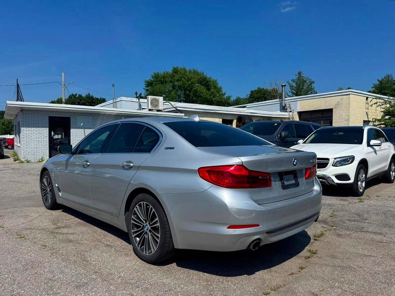 Photo 3 from auction – 2018 BMW 530XE with VIN WBAJB1C56JB084145