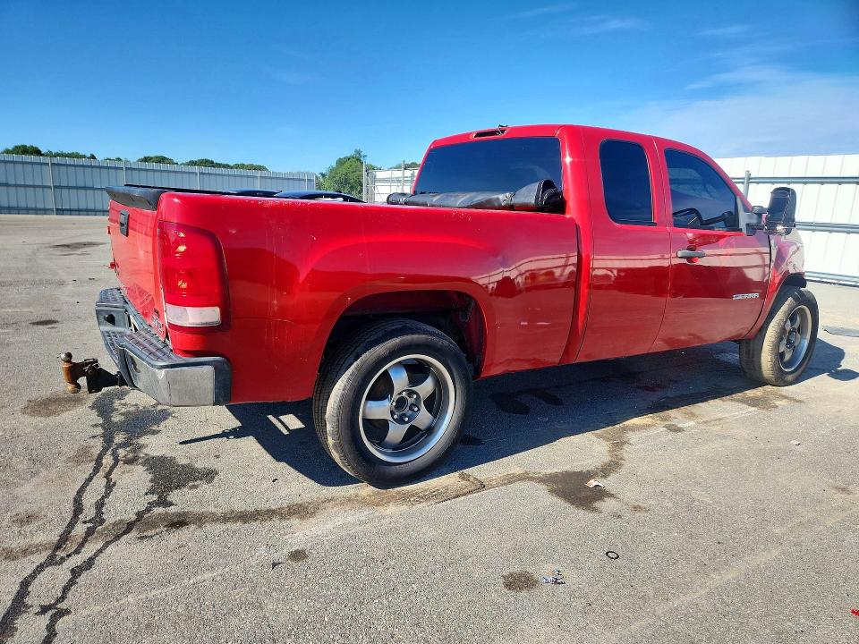 Photo 3 from auction – 2011 GMC SIERRA with VIN 1GTR2VE3XBZ279991