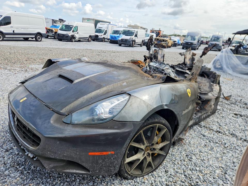 صورة رقم 1 من المزاد - 2012 FERRARI CALIFORNIA مع VIN ZFF65LJA6C0182555