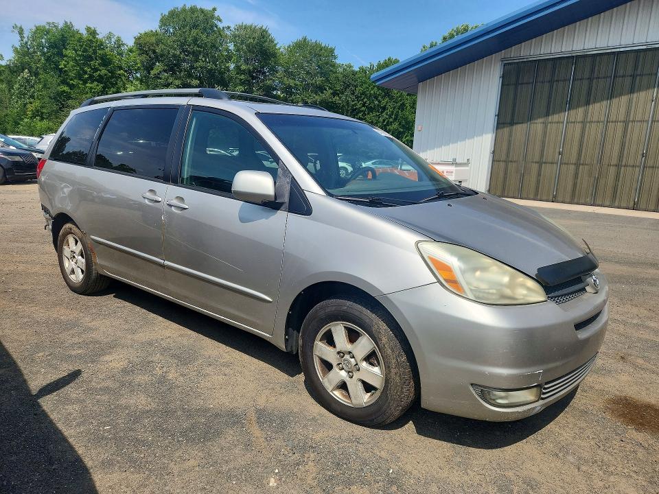 Photo 4 from auction – 2004 TOYOTA SIENNA with VIN 5TDZA22C64S093939