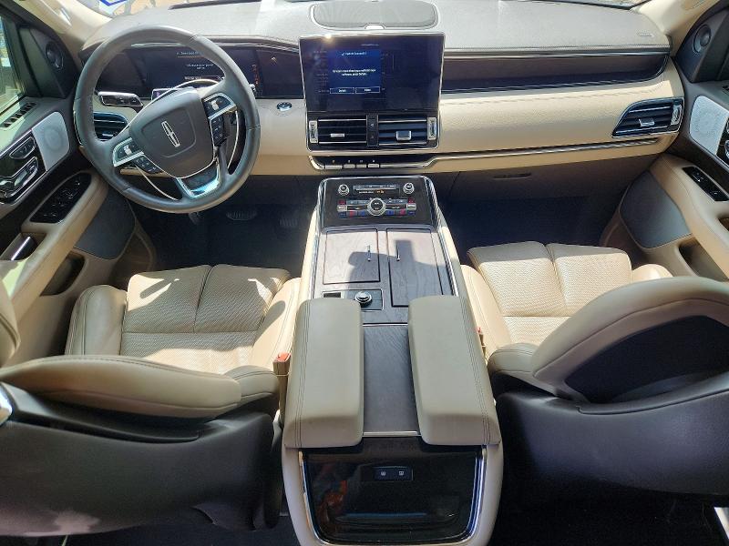 Photo 8 from auction – 2024 LINCOLN NAVIGATOR with VIN 5LMJJ3LG0REL23503