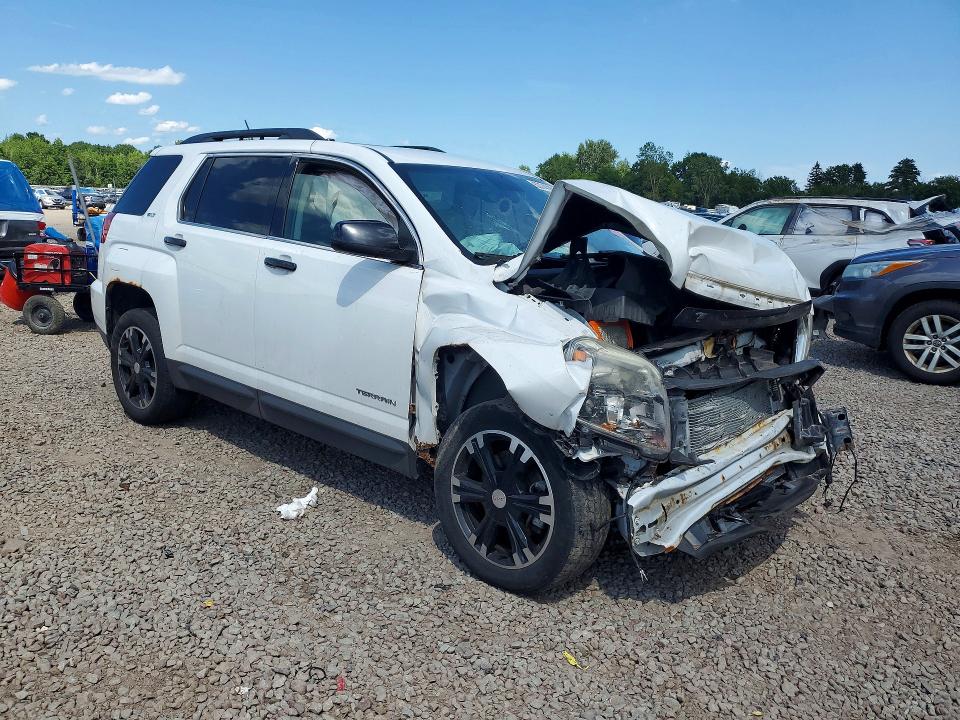 Photo 4 from auction – 2017 GMC TERRAIN with VIN 2GKFLUE32H6236992