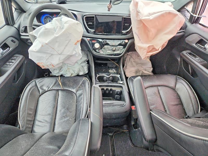 Photo 8 from auction – 2025 CHRYSLER PACIFICA with VIN 2C4RC1GG4SR523747