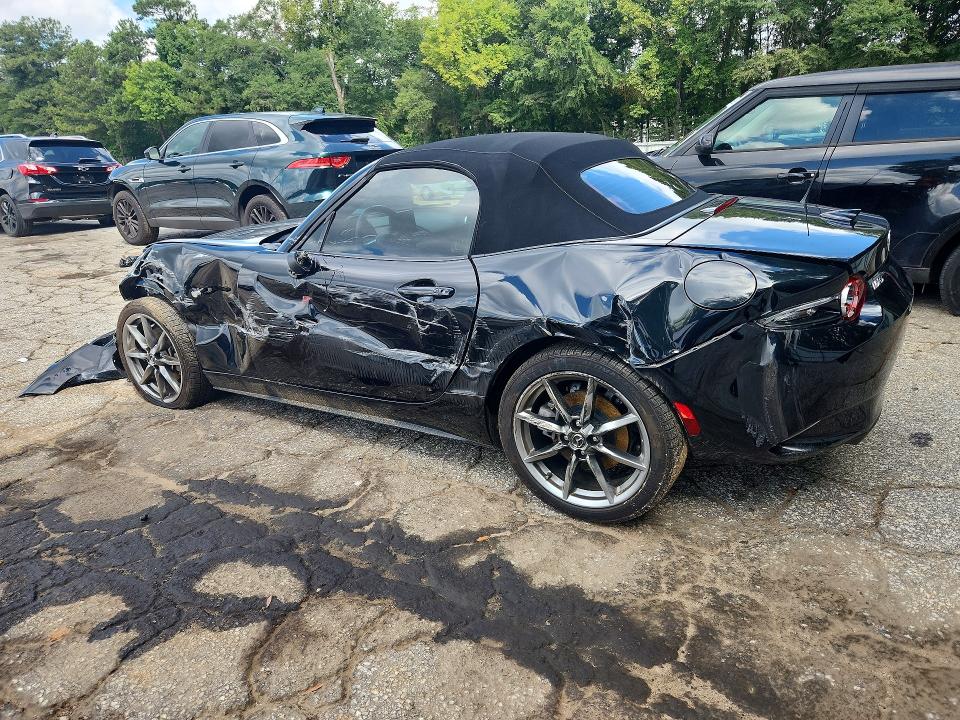 Photo 2 from auction – 2022 MAZDA MX-5 MIATA with VIN JM1NDAD74N0508390
