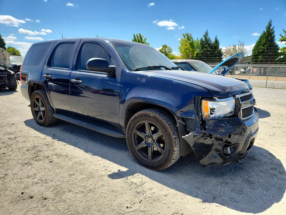 Photo 4 from auction – 2011 CHEVROLET TAHOE with VIN 1GNLC2E00BR147336