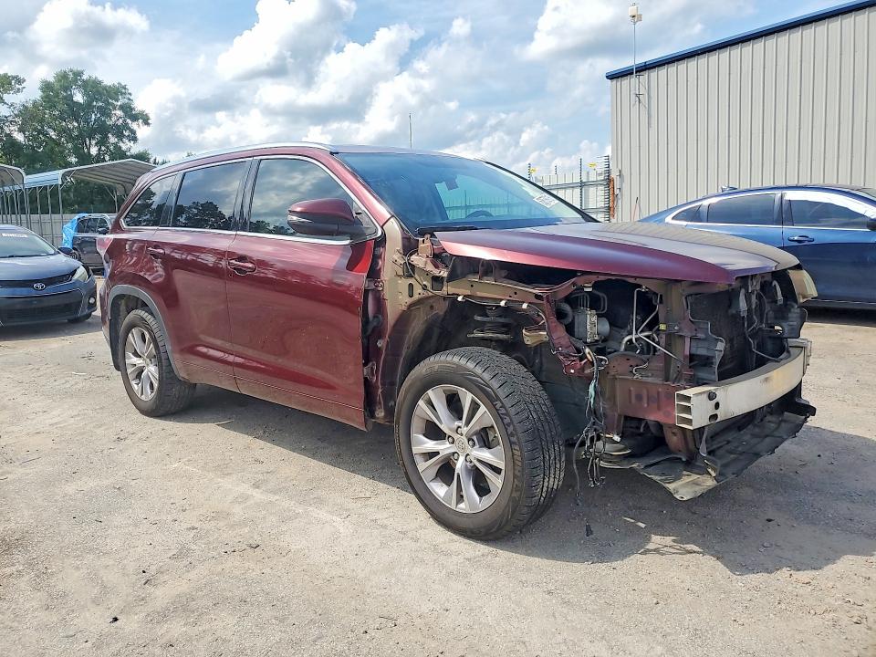 Photo 4 from auction – 2015 TOYOTA HIGHLANDER with VIN 5TDKKRFH0FS080104