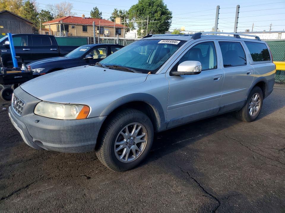 VOLVO XC70 2007 with VIN YV4SZ592271276889 - Photo from auction
