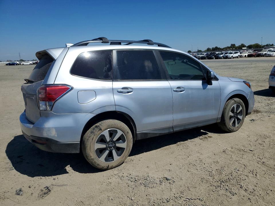 Photo 3 from auction – 2018 SUBARU FORESTER with VIN JF2SJAGC5JH415220