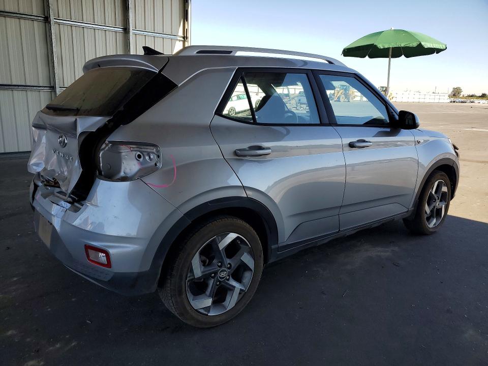 Photo 3 from auction – 2022 HYUNDAI VENUE with VIN KMHRC8A38NU200593