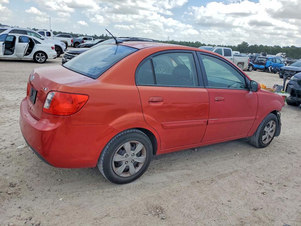 Photo 3 from auction – 2011 KIA RIO with VIN KNADH4A38B6864740
