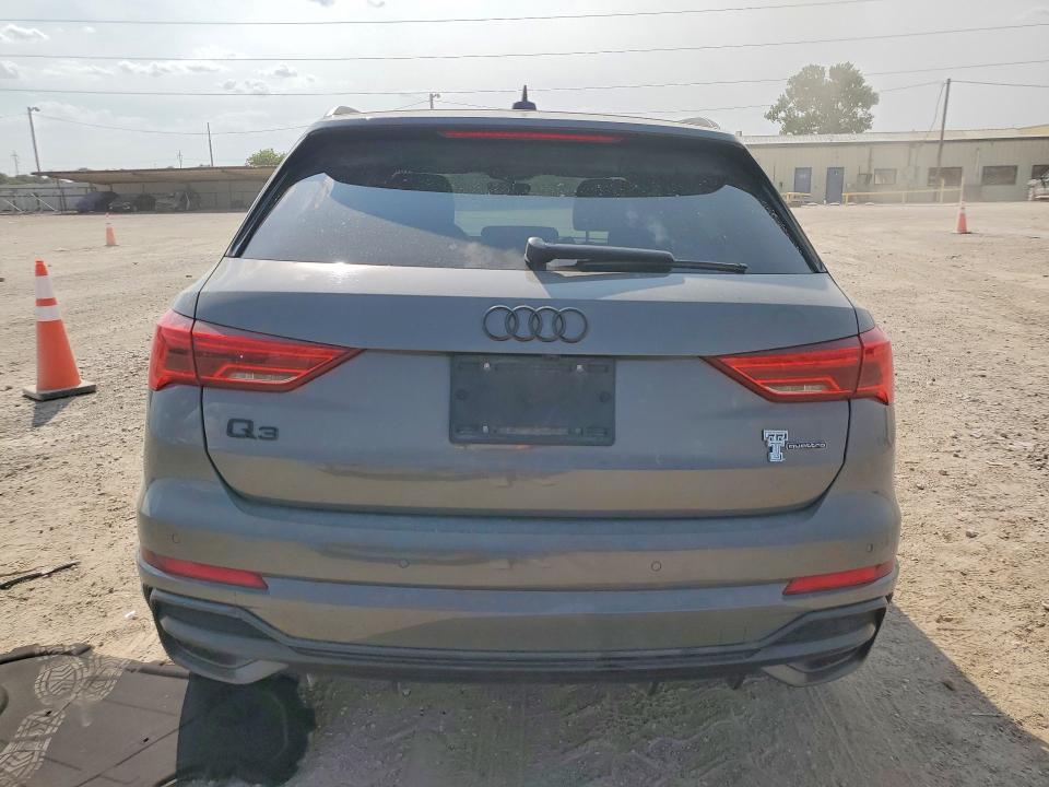 Photo 6 from auction – 2022 AUDI Q3 with VIN WA1EECF32N1141173