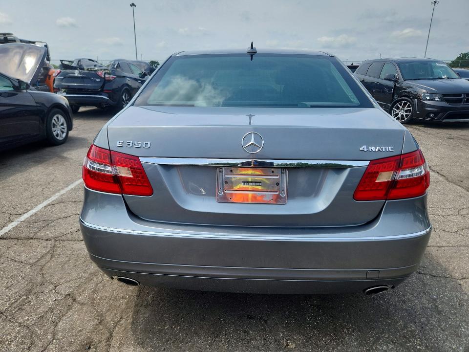 Photo 6 from auction – 2011 MERCEDES-BENZ E with VIN WDDHF8HB2BA266998