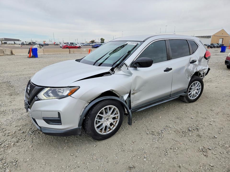 NISSAN ROGUE 2017 with VIN KNMAT2MT5HP508981 - Photo from auction