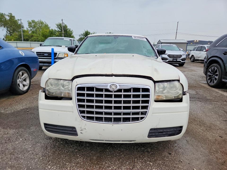 Foto 5 de la subasta – 2008 CHRYSLER 300 con VIN 2C3KA43R18H127004