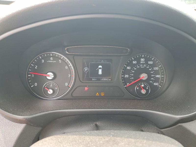 Photo 9 from auction – 2017 KIA SORENTO with VIN 5XYPGDA59HG202093