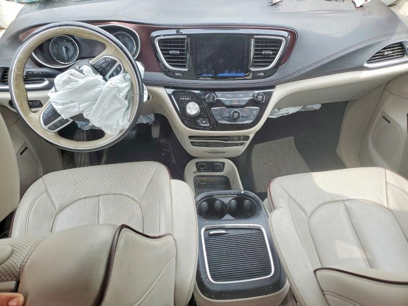 Photo 8 from auction – 2017 CHRYSLER PACIFICA with VIN 2C4RC1GG9HR608172
