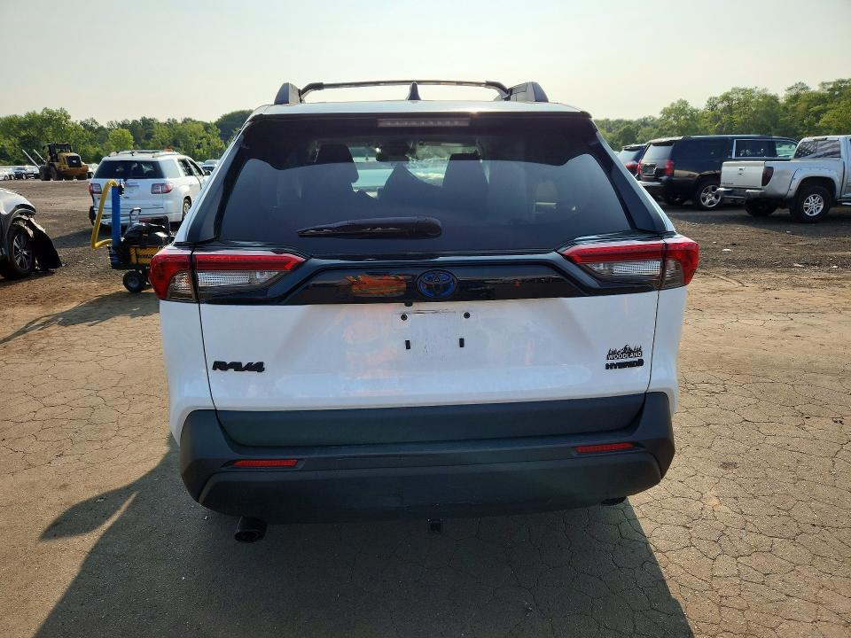 Photo 6 from auction – 2024 TOYOTA RAV4 with VIN 2T3UWRFV7RW223023