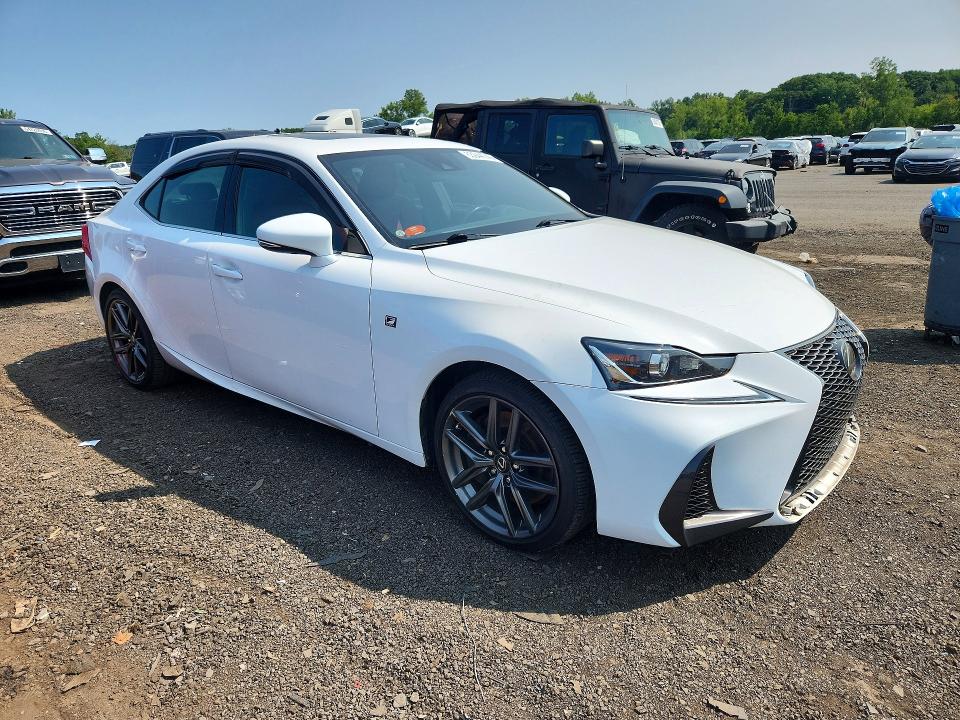 Photo 4 from auction – 2018 LEXUS IS with VIN JTHC81D22J5031650