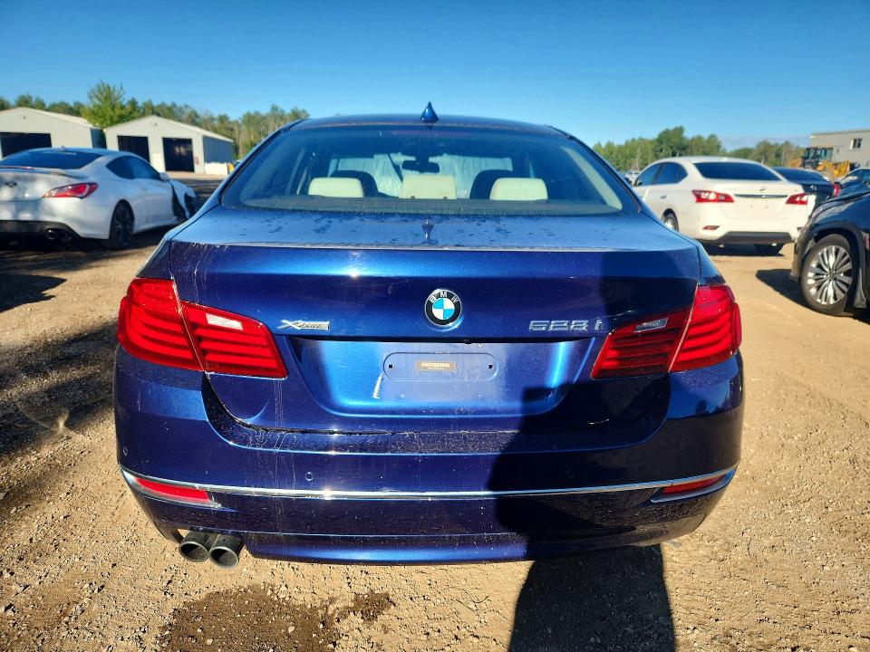Photo 6 from auction – 2015 BMW 528 with VIN WBA5A7C54FG143176