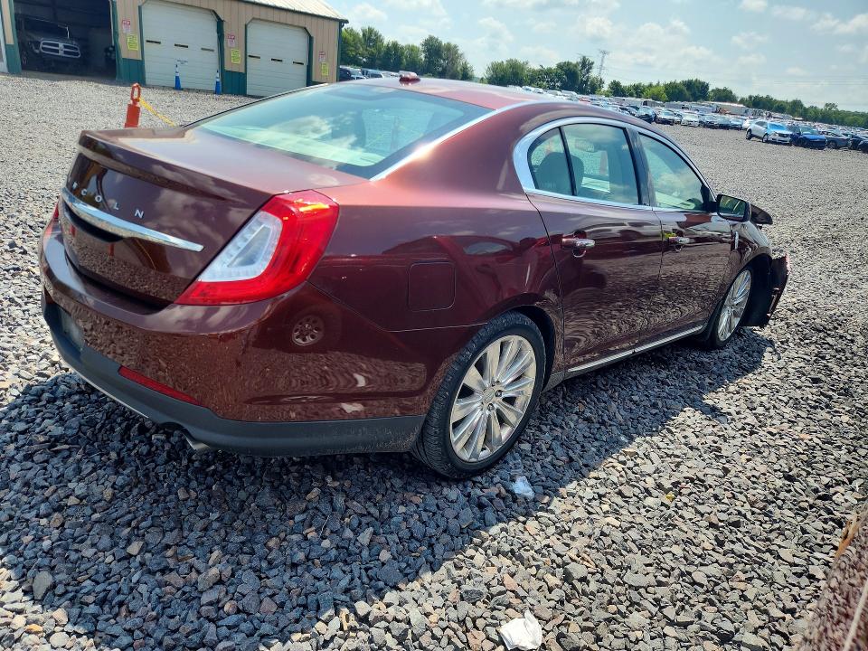 Photo 3 from auction – 2015 LINCOLN MKS with VIN 1LNHL9FT9FG601550