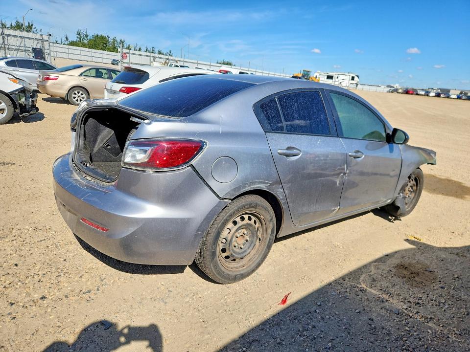 Photo 3 from auction – 2013 MAZDA 3 with VIN JM1BL1UFXD1715470