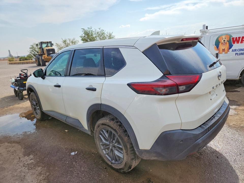 Photo 2 from auction – 2021 NISSAN ROGUE with VIN 5N1AT3AB0MC695528