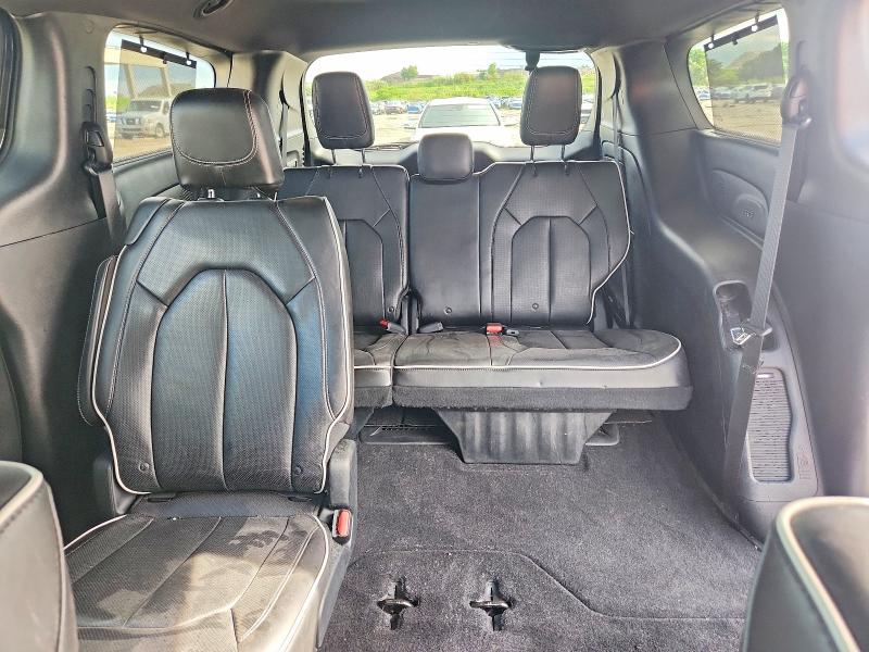 Фото 10 с аукциона – 2018 CHRYSLER PACIFICA с VIN 2C4RC1GG1JR259871