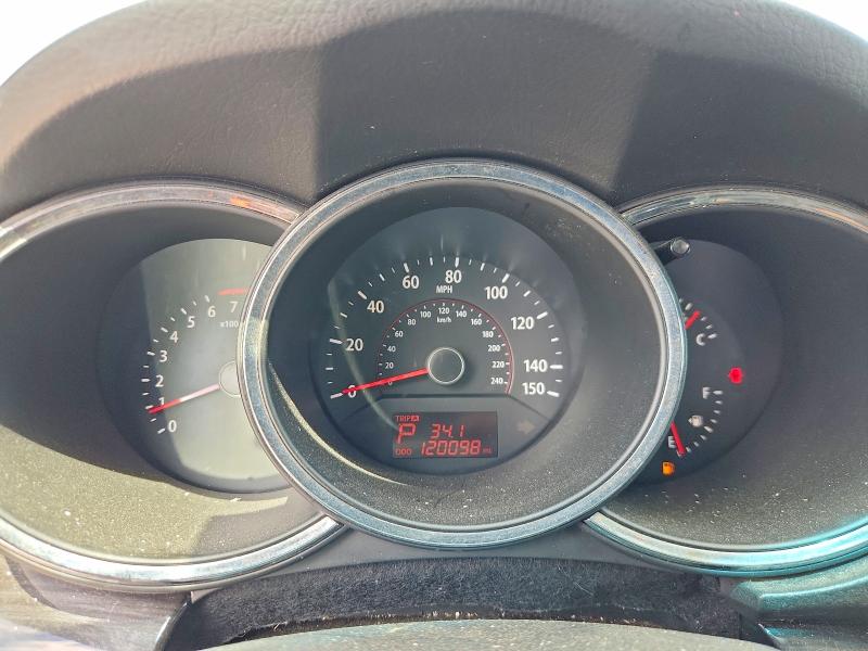 Photo 9 from auction – 2011 KIA SORENTO with VIN 5XYKT3A17BG087207
