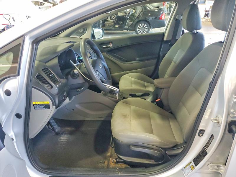 Photo 7 from auction – 2015 KIA FORTE with VIN KNAFK4A68F5422069