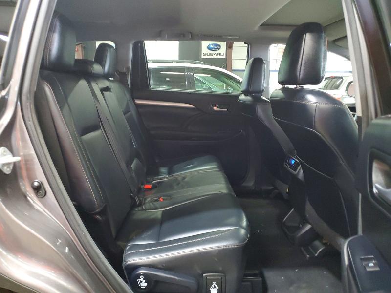 Photo 11 from auction – 2017 TOYOTA HIGHLANDER with VIN 5TDJZRFH0HS453328