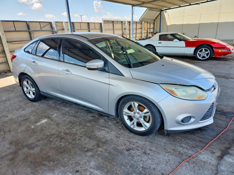 Photo 4 from auction – 2013 FORD FOCUS with VIN 1FADP3F24DL234031