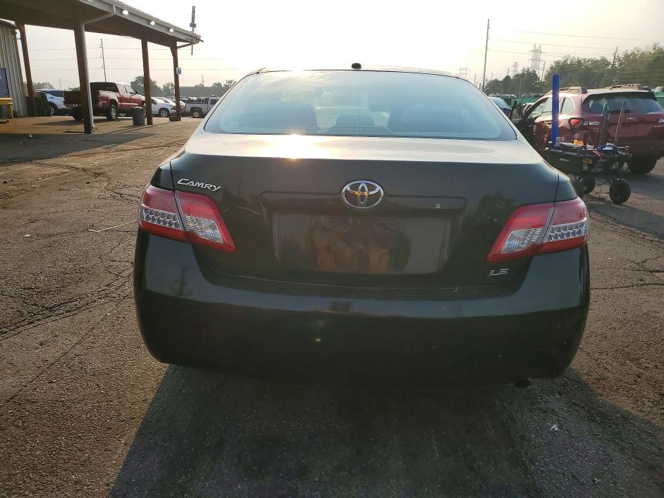 Photo 6 from auction – 2010 TOYOTA CAMRY with VIN 4T1BF3EK3AU512604