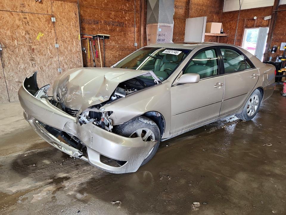 TOYOTA CAMRY 2005 with VIN 4T1BE30K85U589324 - Photo from auction