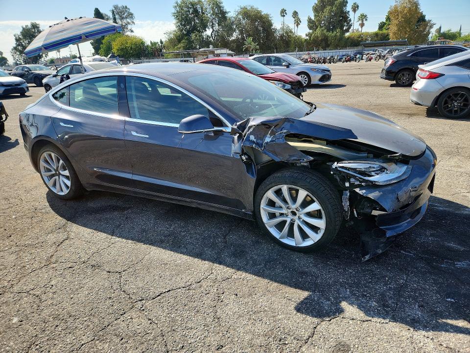 Фото 4 с аукциона – 2019 TESLA MODEL 3 с VIN 5YJ3E1EA6KF401966