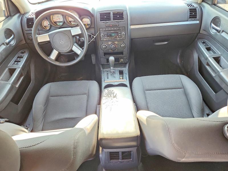 Photo 8 from auction – 2008 DODGE CHARGER with VIN 2B3LA43R88H209619