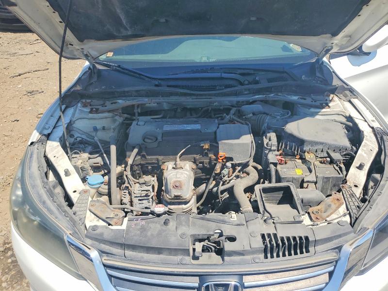 Photo 11 from auction – 2015 HONDA ACCORD with VIN 1HGCR2F51FA151175